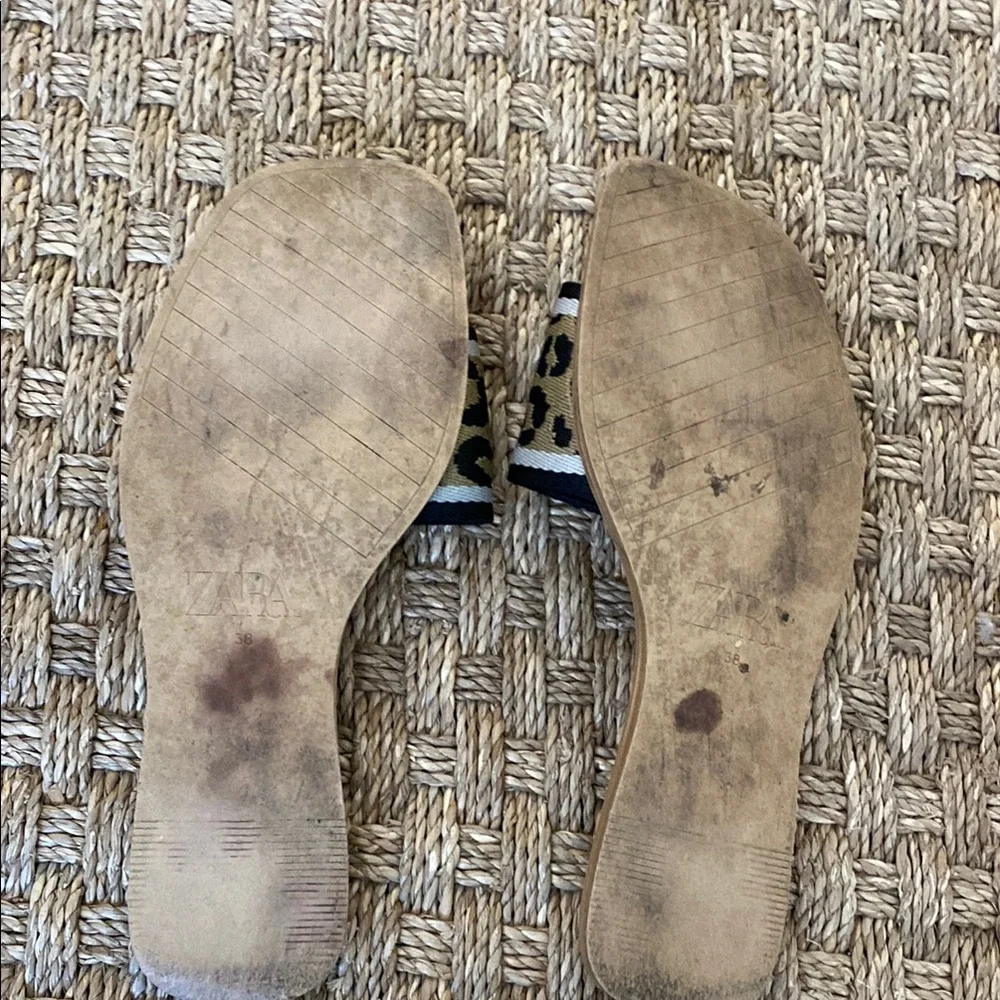 Zara Leopard Print Women's Sandals - Picture 4 of 6